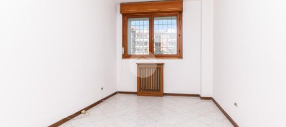 3 غرف نوم شقة في Rome, Italy رقم 167613 25