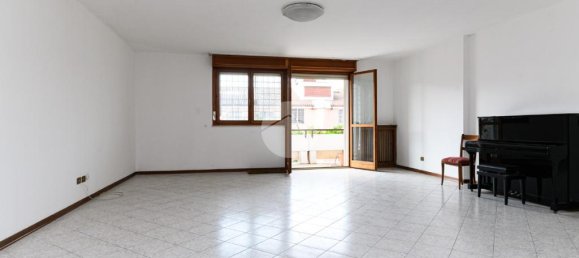 3 غرف نوم شقة في Rome, Italy رقم 167613 41