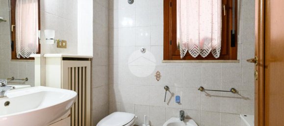 3 غرف نوم شقة في Rome, Italy رقم 167613 34