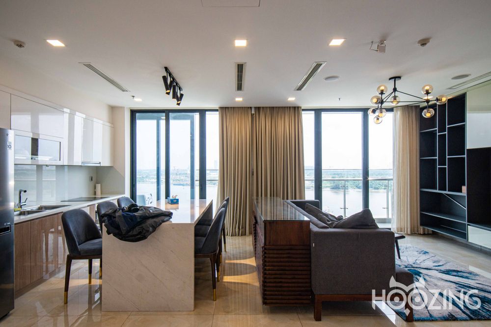 3 bedrooms Apartment in District 1, Vietnam No. 18394