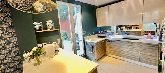 4 bedrooms House in Pontoise, France No. 189629 7