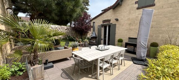 4 bedrooms House in Pontoise, France No. 189629 11