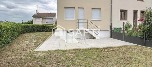 3 Schlafzimmer Haus in Acheres, France, Nr. 279328 2