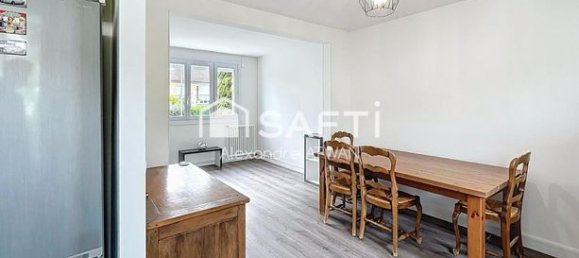 3 Schlafzimmer Haus in Acheres, France, Nr. 279328 4