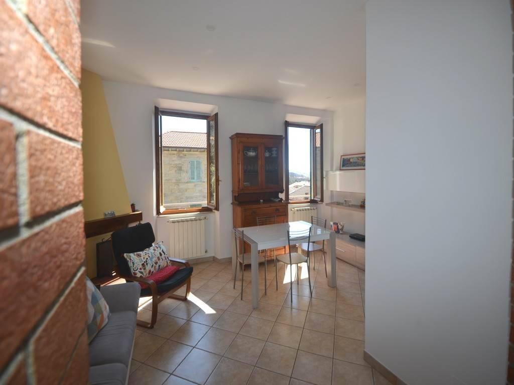 Apartamento de 4 habitaciónes en Vaglia, Italy No. 38701