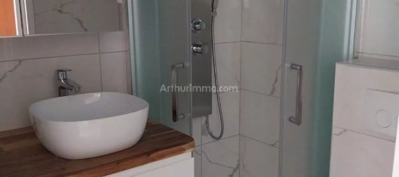 Studio in Nogent-sur-Marne, France, Nr. 184819 3