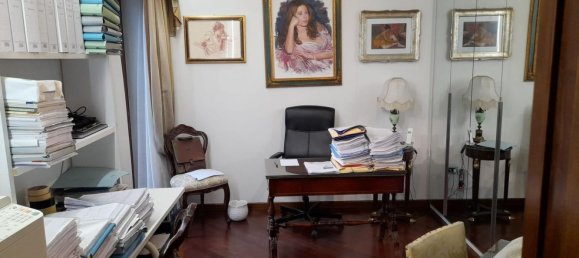 5 rooms House in Naples, Italy No. 98067 27