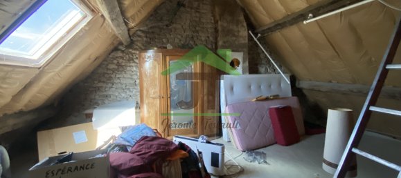 Edificio de 5 dormitorios en Patay, France No. 94183 26