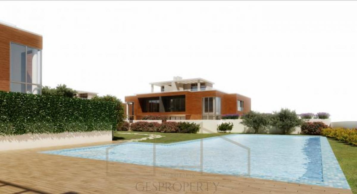 4 bedrooms Villa in Cascais, Portugal No. 2918