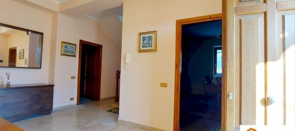 14 rooms Villa in Monteroduni, Italy No. 69116 26