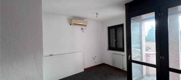 2 chambres Appartement à Ponte Lambro, Italy No. 224101 2
