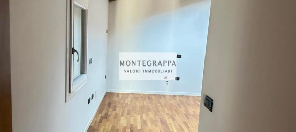 Casa de 6 habitaciónes en Piombino Dese, Italy No. 169347 4