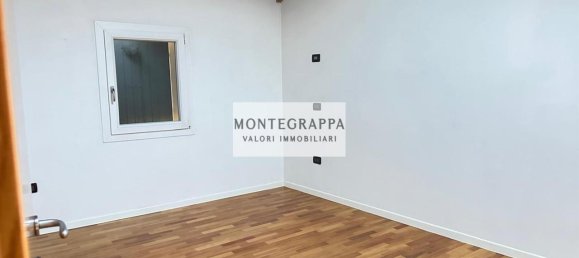 Casa de 6 habitaciónes en Piombino Dese, Italy No. 169347 9