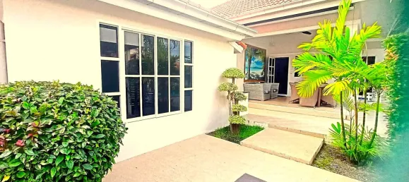 3 Schlafzimmer Villa in Cha-am, Thailand, Nr. 64582 11