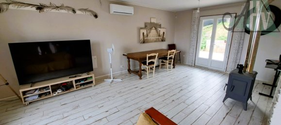 4 Schlafzimmer Villa in Pont-sur-Yonne, France, Nr. 195803 5