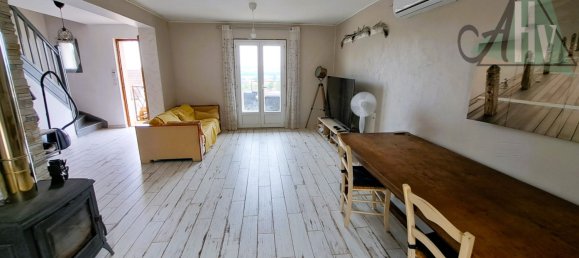 4 Schlafzimmer Villa in Pont-sur-Yonne, France, Nr. 195803 4