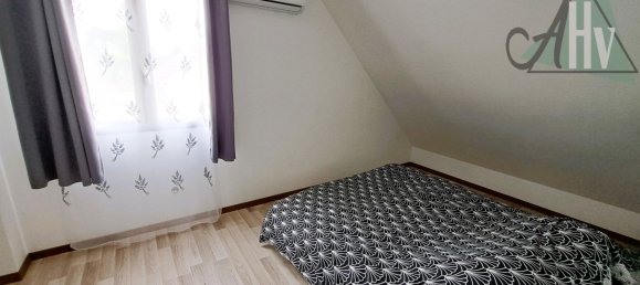 4 Schlafzimmer Villa in Pont-sur-Yonne, France, Nr. 195803 7