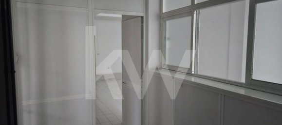 Коммерческая недвижимость 55м² в Сетубал, Португалия № 57019 18