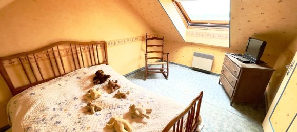 2 bedrooms House in Mayenne, France No. 342061 11