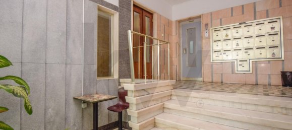 3 bedrooms Apartment in Lisbon, Portugal No. 138373 3