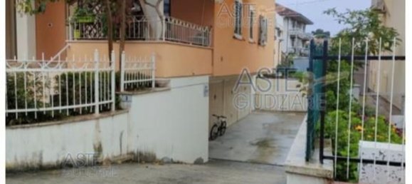 Casa de 11 divisões em Tortoreto, Italy N.º 98338 4