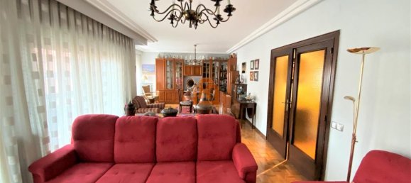 Apartamento de 4 dormitorios en León, Spain No. 78686 8
