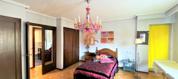 Apartamento de 4 dormitorios en León, Spain No. 78686 19