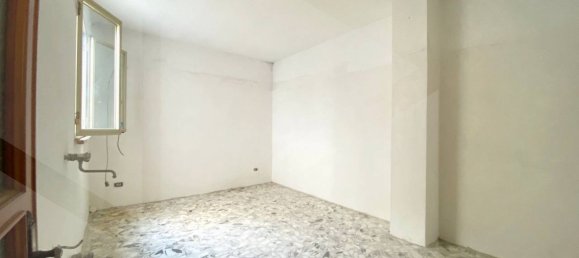 3-salle Appartement à Rutigliano, Italy No. 28458 6
