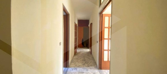 3-salle Appartement à Rutigliano, Italy No. 28458 4