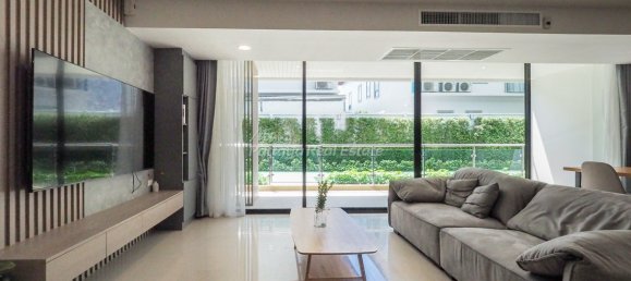 4 bedrooms Condo in Pattaya, Thailand No. 21740 3