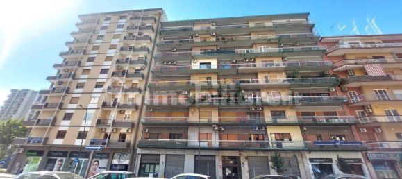 Apartamento T3 em Taranto, Italy N.º 340224 4