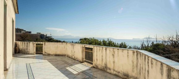 4 rooms Villa in Procida, Italy No. 128524 10