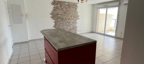 1 bedroom Apartment in Istres, France No. 331558 4