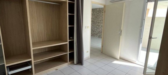 1 bedroom Apartment in Istres, France No. 331558 7