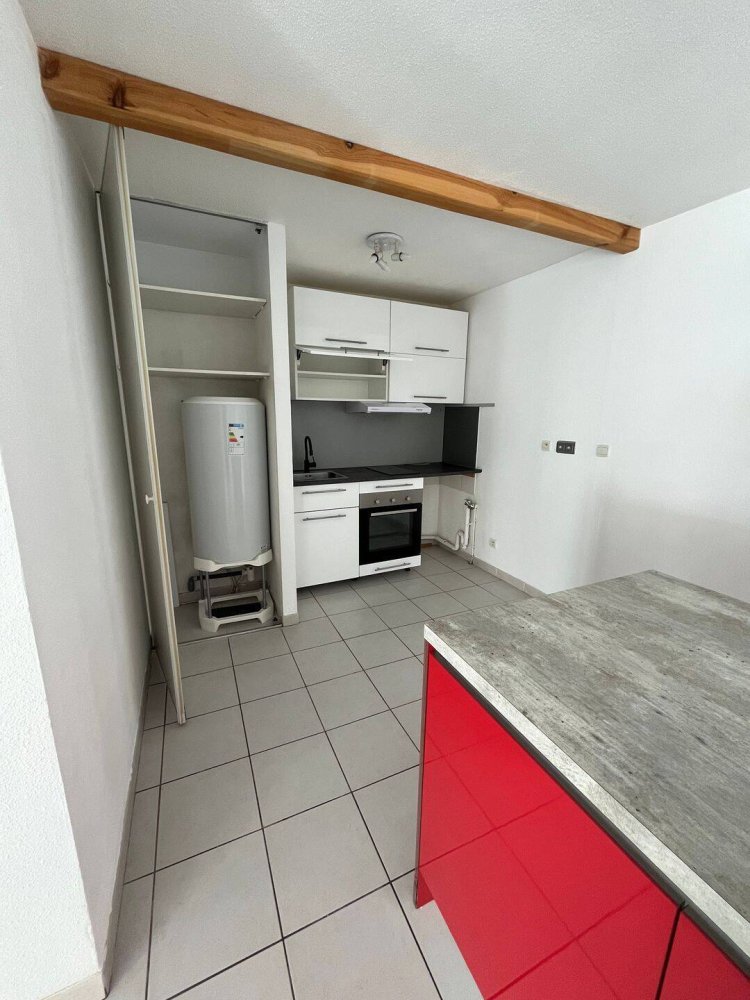 1 bedroom Apartment in Istres, France No. 331558