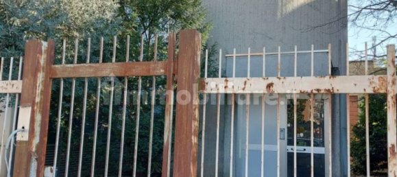 Lagerhaus in Corsico, Italy 1000m², Nr. 14030 11