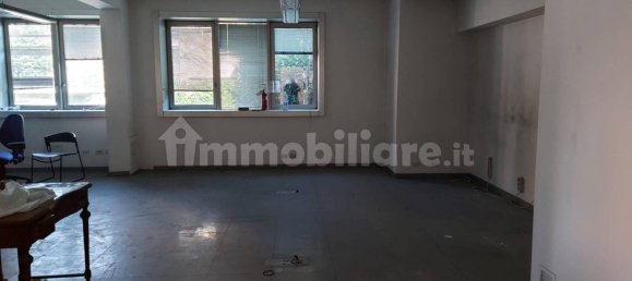 Lagerhaus in Corsico, Italy 1000m², Nr. 14030 14