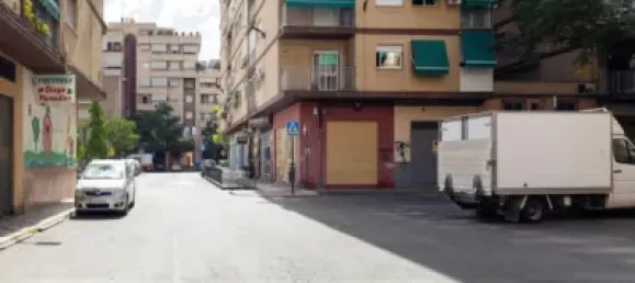 Propiedad comercial en Granada, Spain 120 m² No. 181213 4