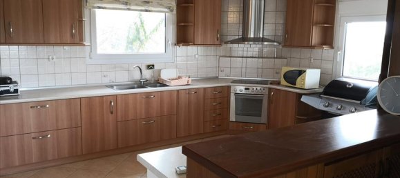 3 Schlafzimmer Gewerbliche Immobilie in Polygyros, Greece, Nr. 5256 10