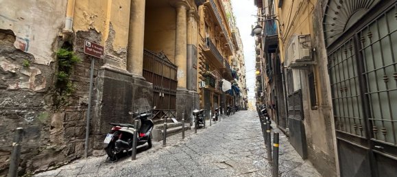 Studio à Naples, Italy No. 167990 15