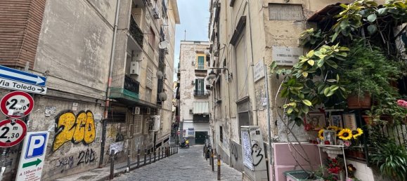 Studio à Naples, Italy No. 167990 16