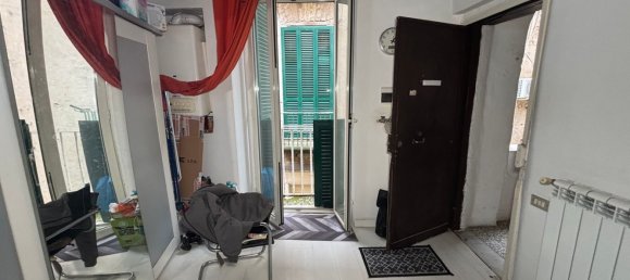 Studio à Naples, Italy No. 167990 6