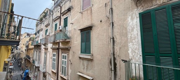 Studio à Naples, Italy No. 167990 7