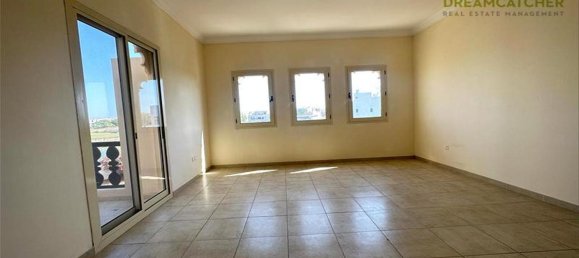 Villa T5 em Al Hamra Village, UAE N.º 34920 14