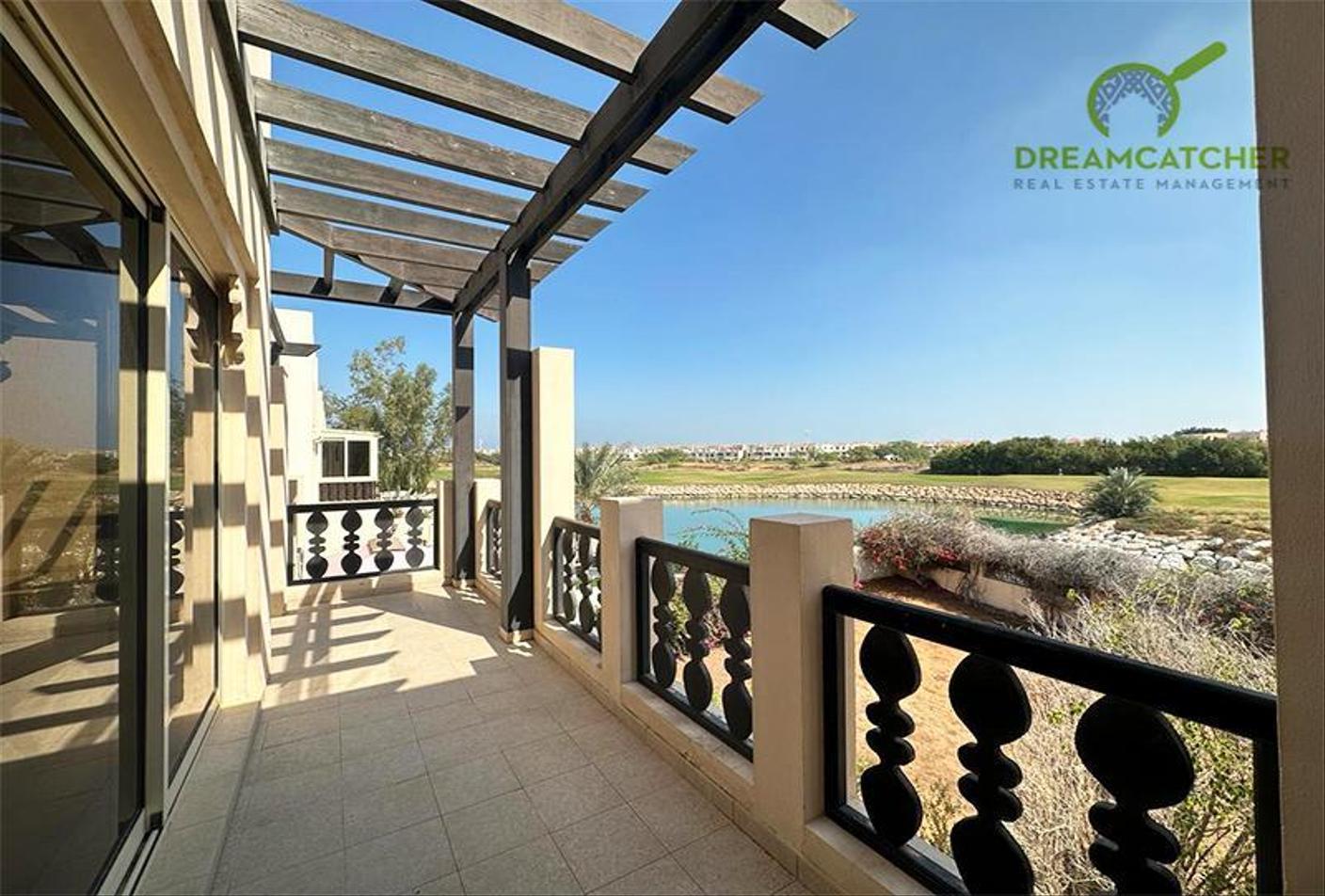 Villa de 5 dormitorios en Al Hamra Village, UAE No. 34920