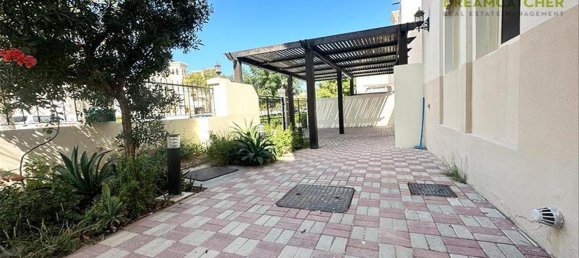 Villa T5 em Al Hamra Village, UAE N.º 34920 4