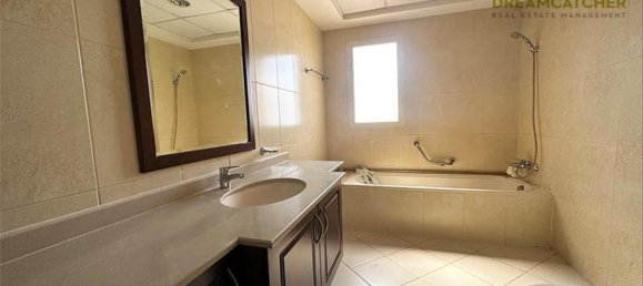 Villa T5 em Al Hamra Village, UAE N.º 34920 23