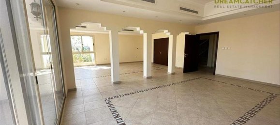 Villa T5 em Al Hamra Village, UAE N.º 34920 9