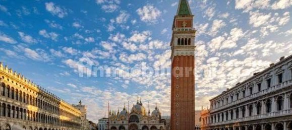 5-Zimmer Gewerbliche Immobilie in Venice, Italy, Nr. 61814 2