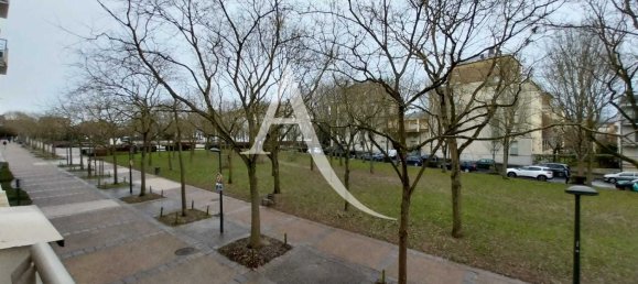 Apartamento de 2 dormitorios en Massy, France No. 147345 5